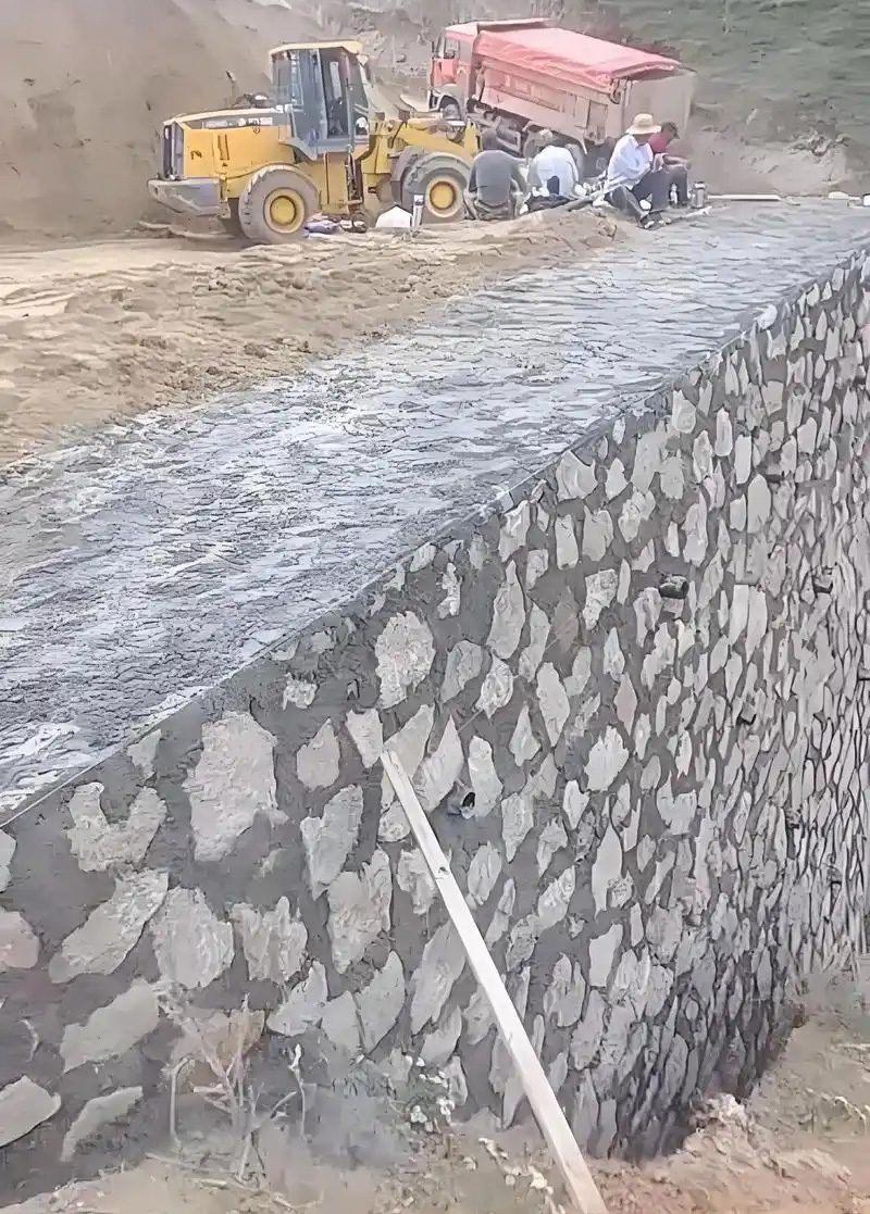 南京栖霞区边坡加固